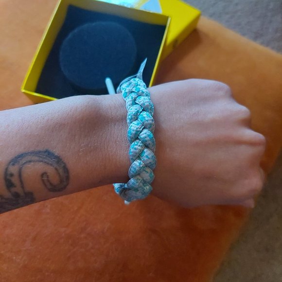 Super rare glow in the dark rastaclat from zumiez 100k - Picture 2 of 10